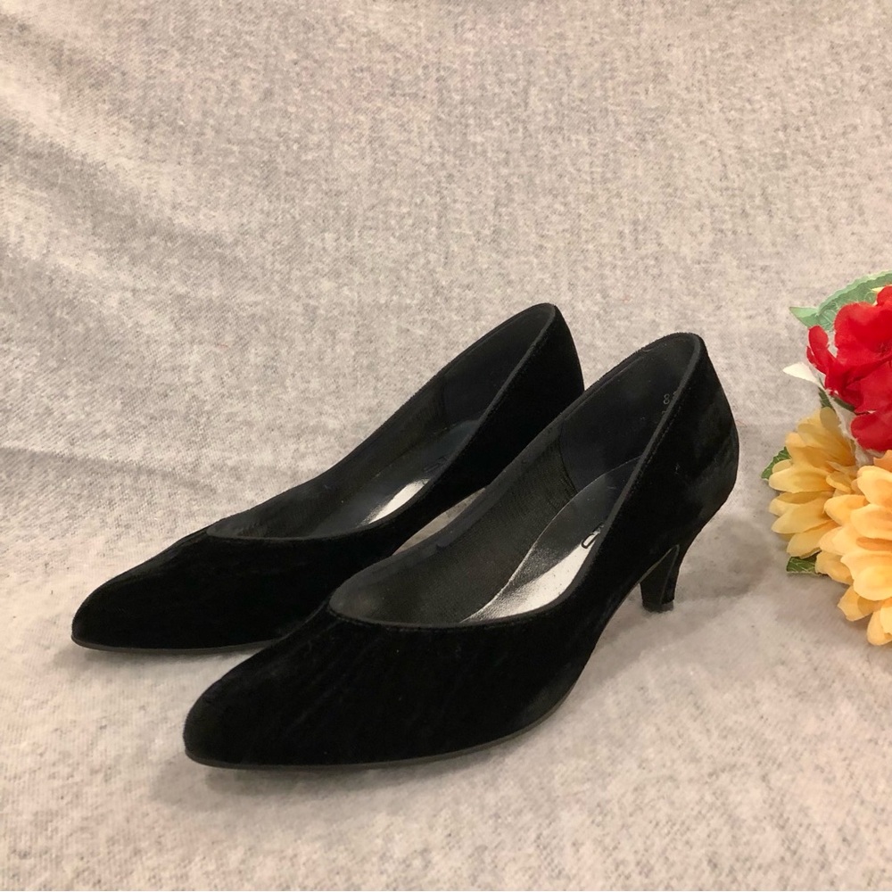 Dolcis Crushed Black Velvet Kitten Heel Pumps